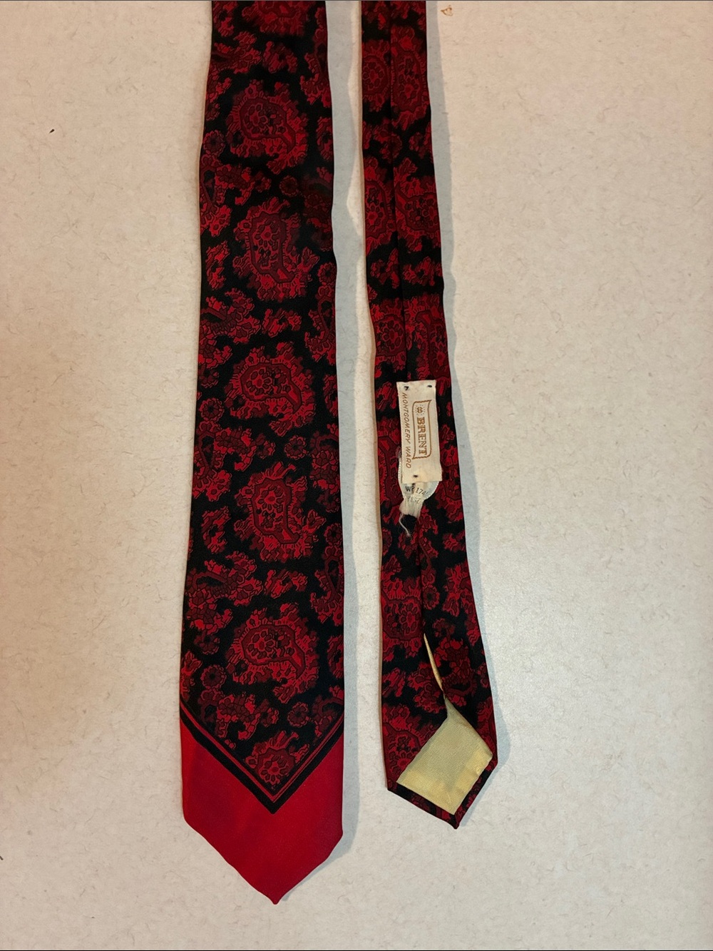 Vintage Brent Tie with Black/Red Paisley Pattern